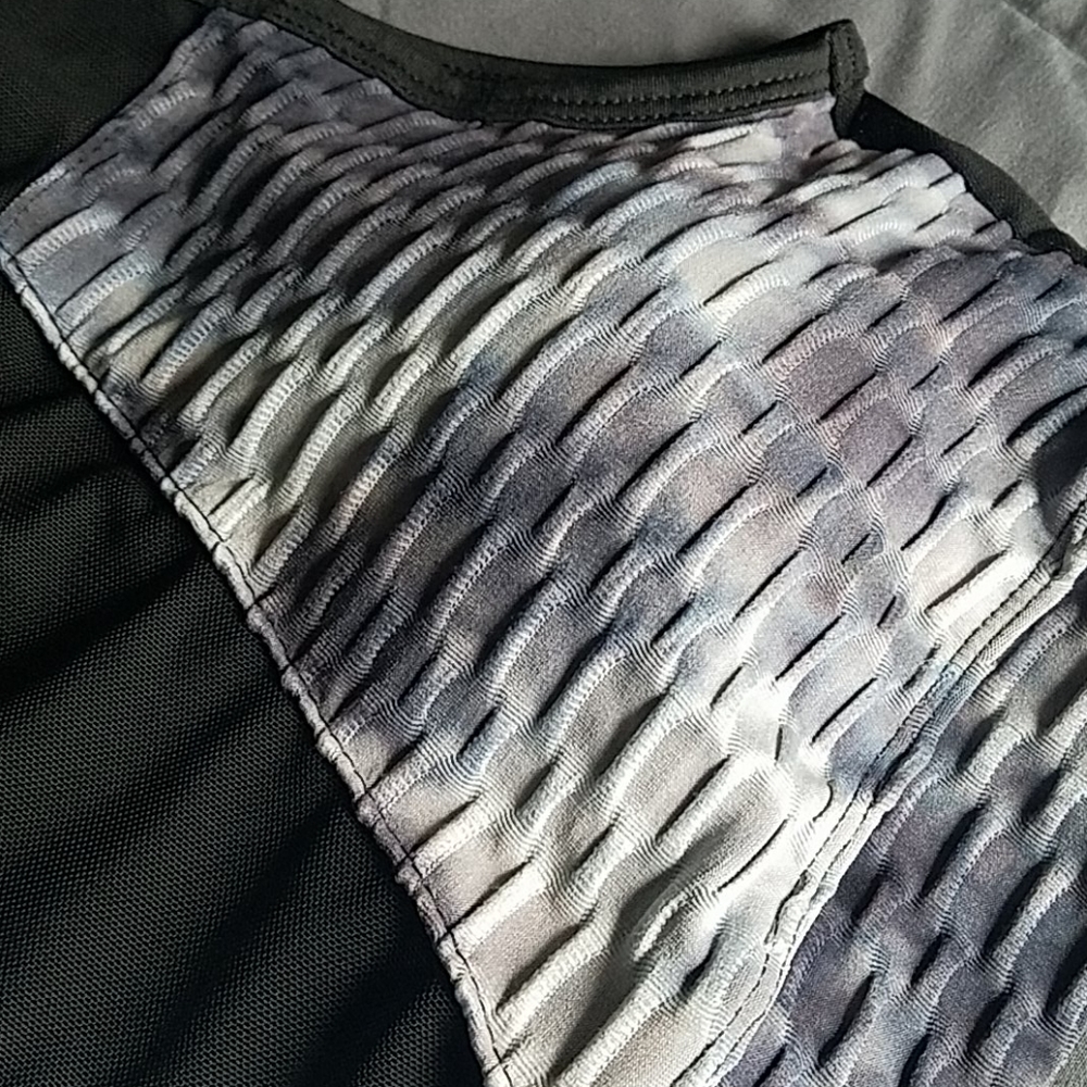 NWT athletic Set - Picture 2 of 3
